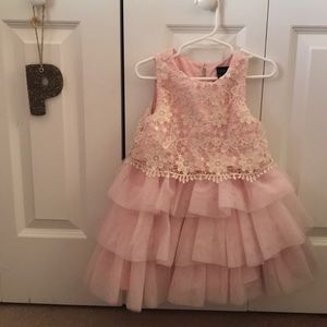Girls dress